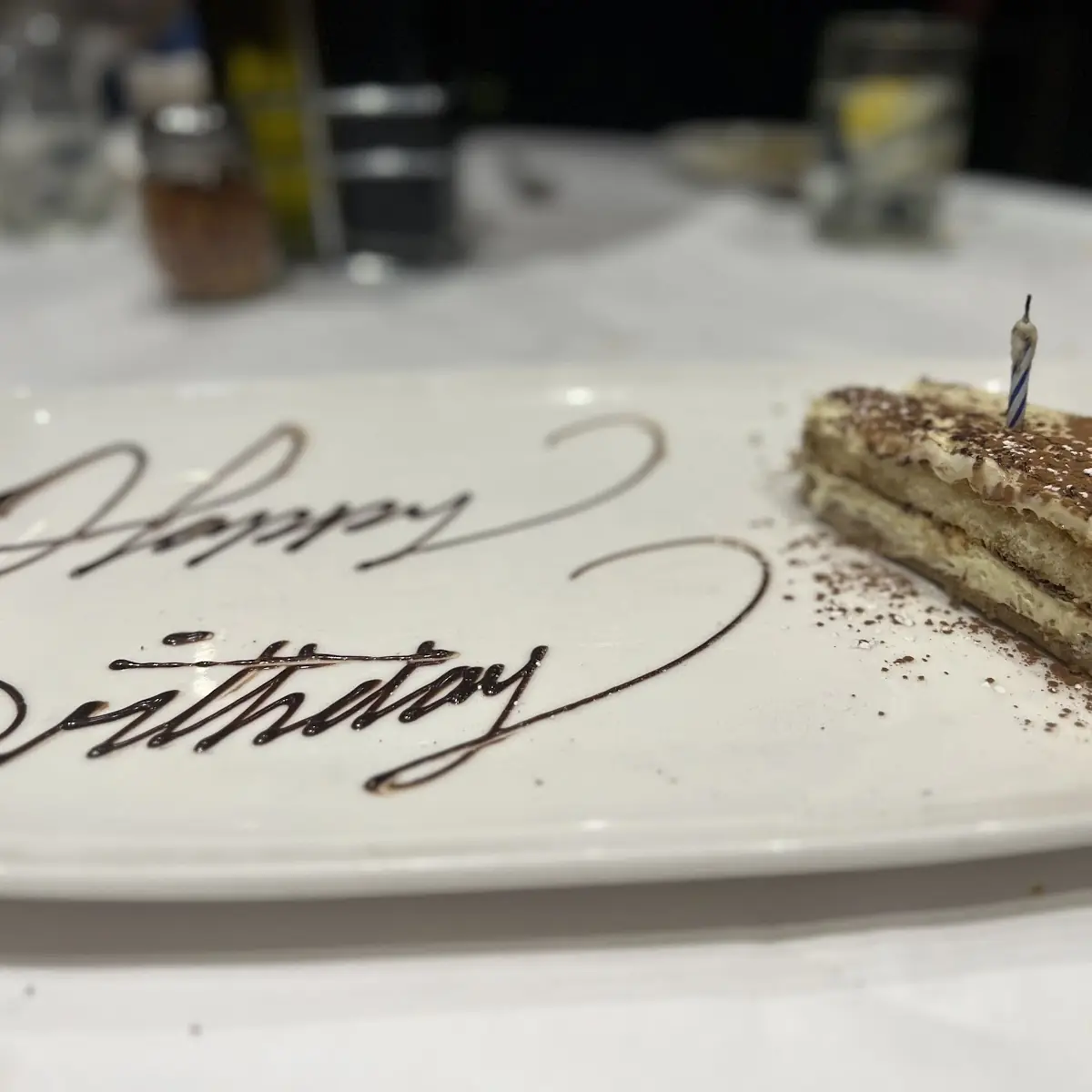 Tiramisu Cake