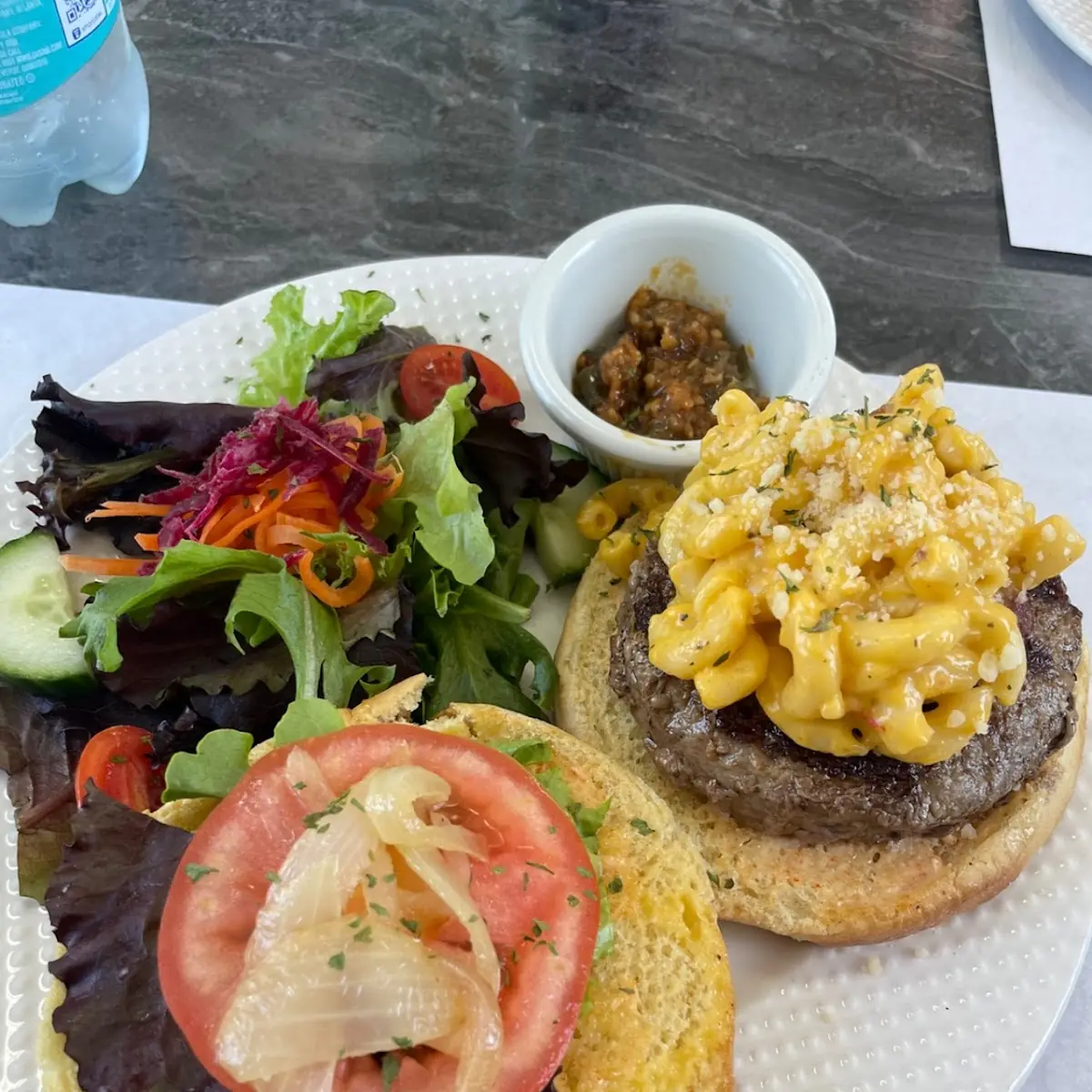 Gourmet Mac N Cheese Burger