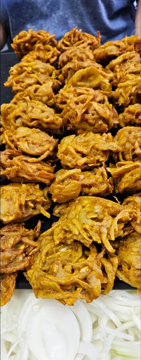 4pcs Onion Bhaji, Daawat Indian Restaurant