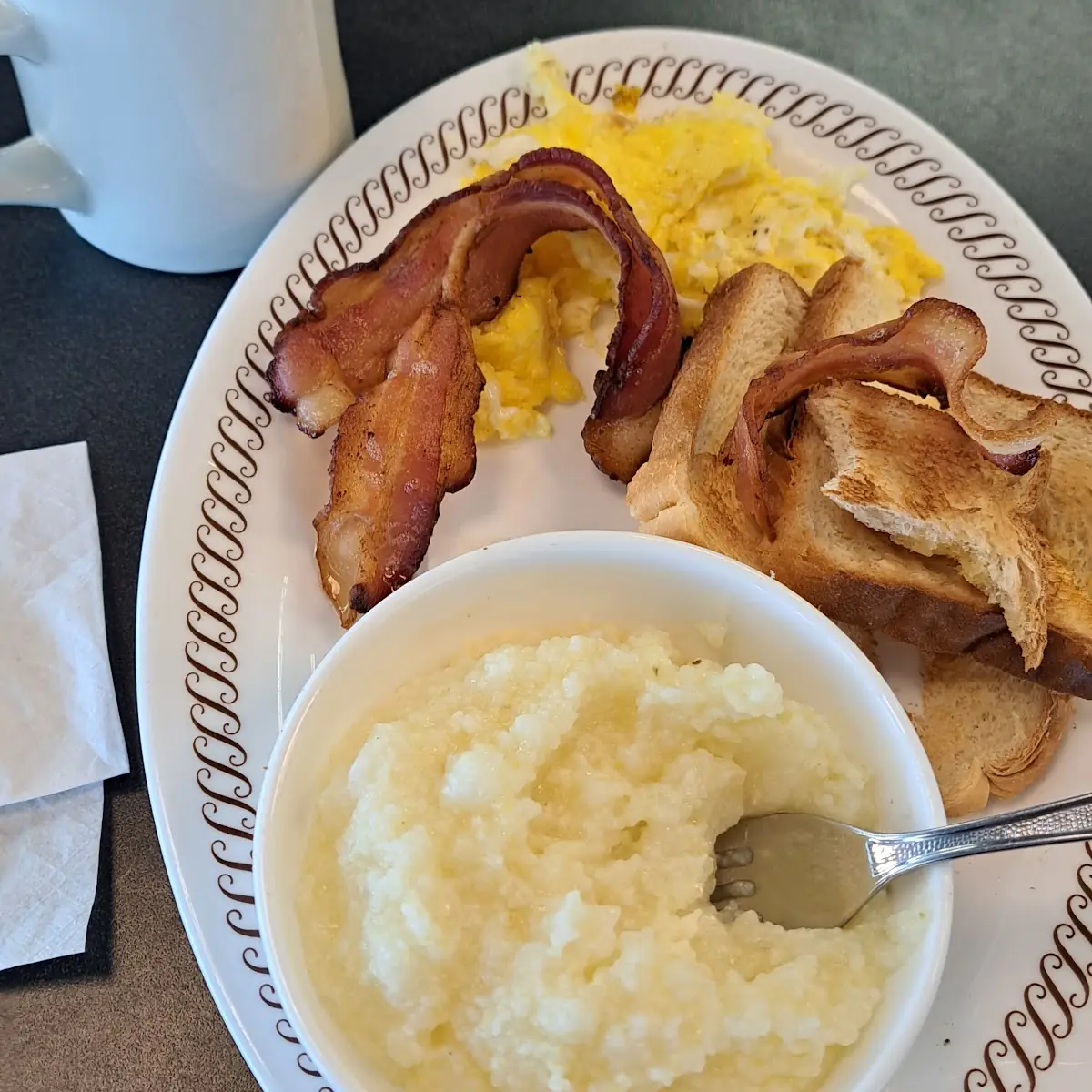 Scrambled Eggs Bacon Grits Toast
