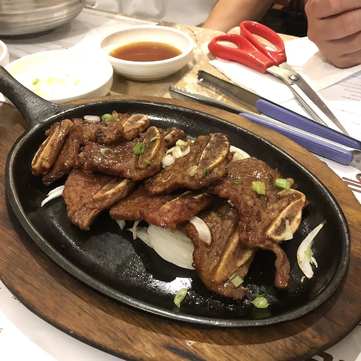 la 갈비구이 la kalbi guyi