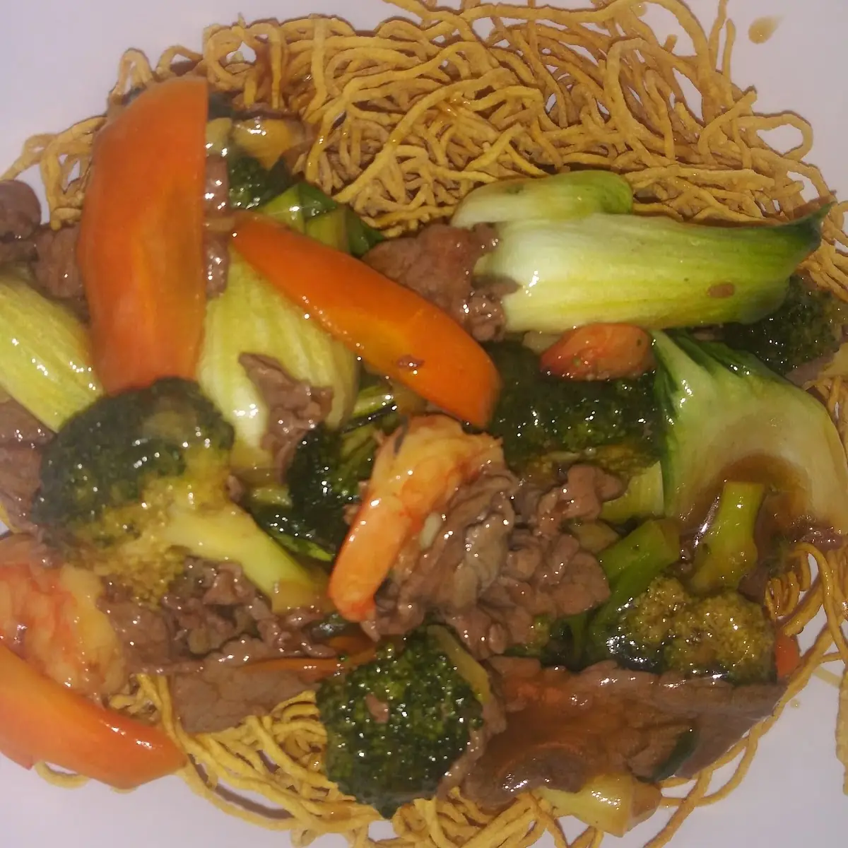 Crispy Beef & Shrimp Chow Mein