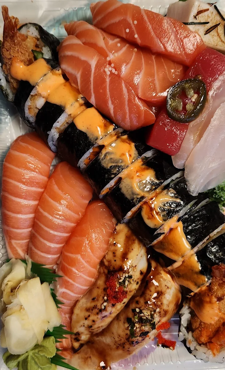 Sushi Sashimi Maki Tray