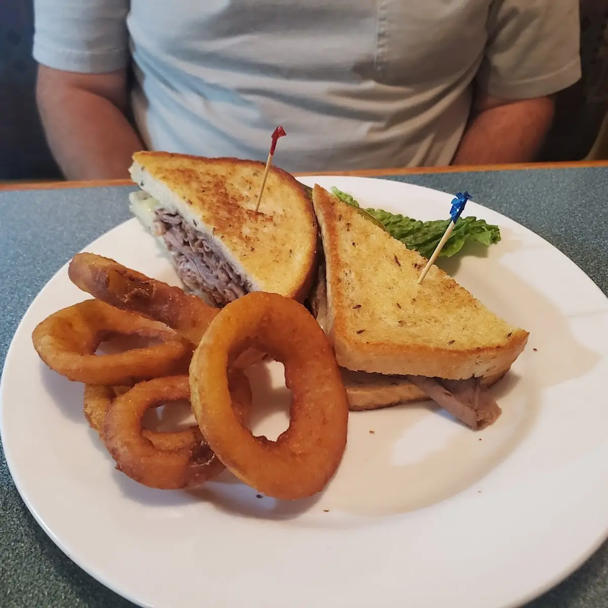 Beef Melt with Onion Rings