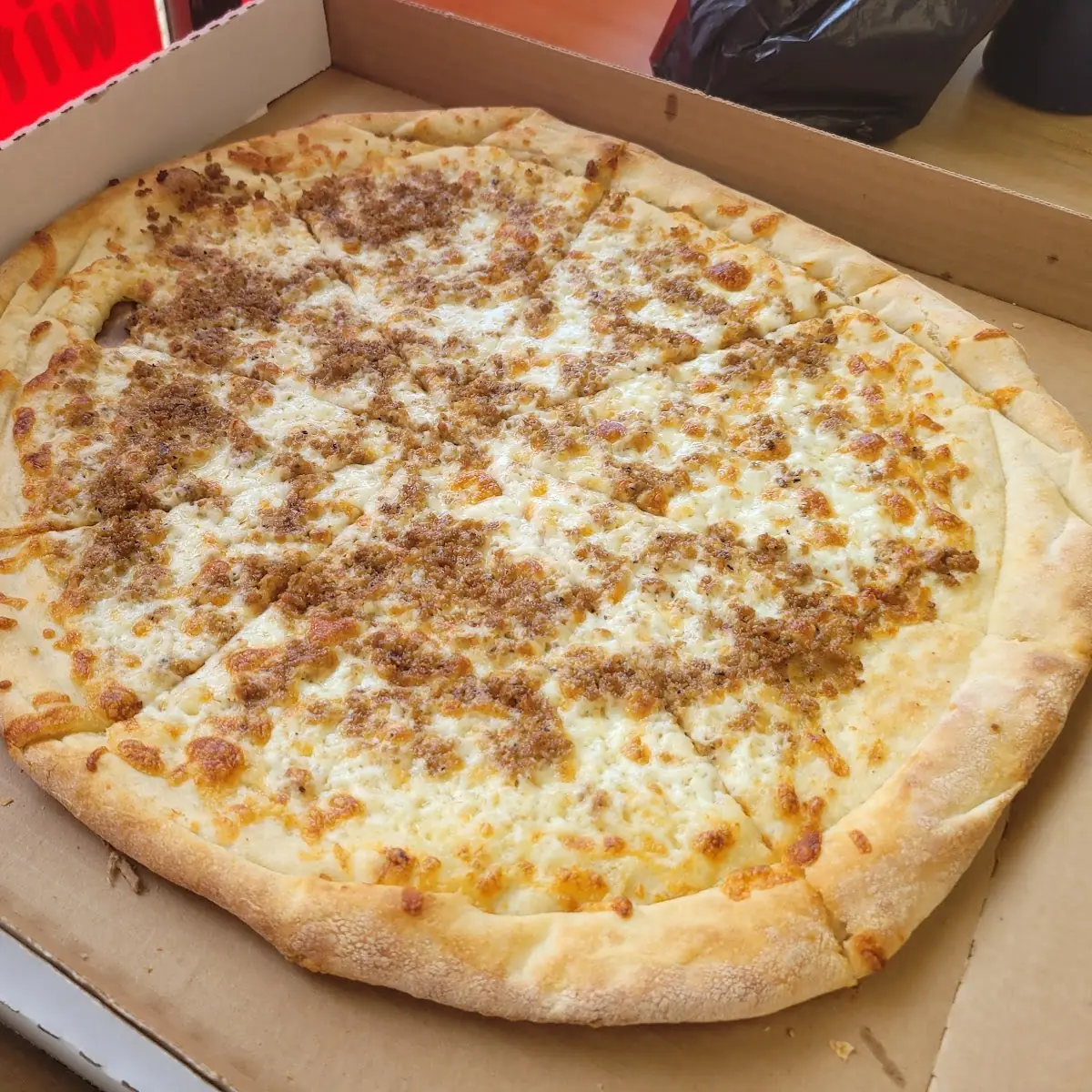 Large White Pizza with Sausage