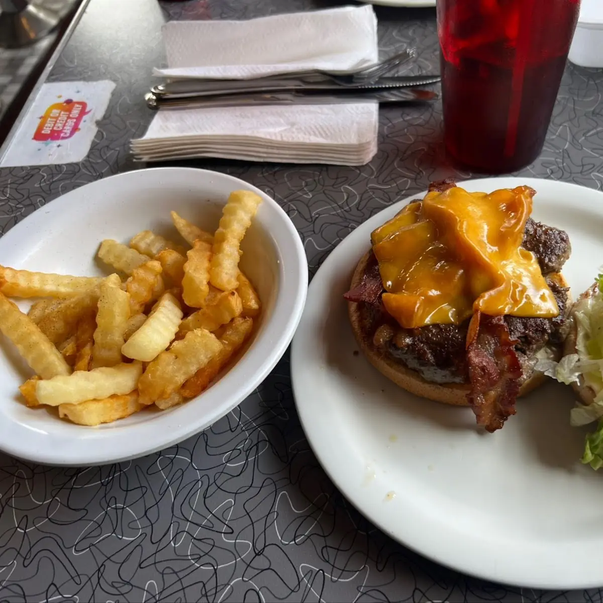 Cheeseburger Deluxe
