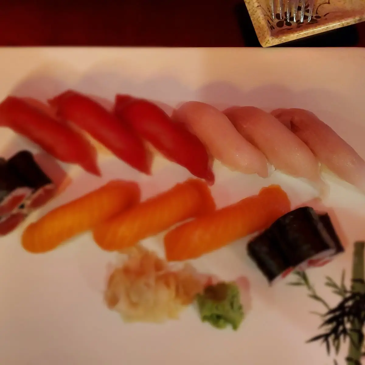 Sushi & Sashimi Combo