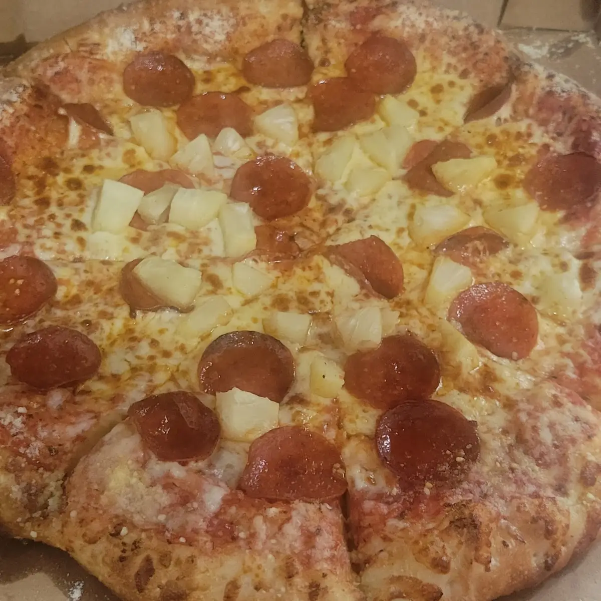 Large Pepperoni Pizza with Pineapple
