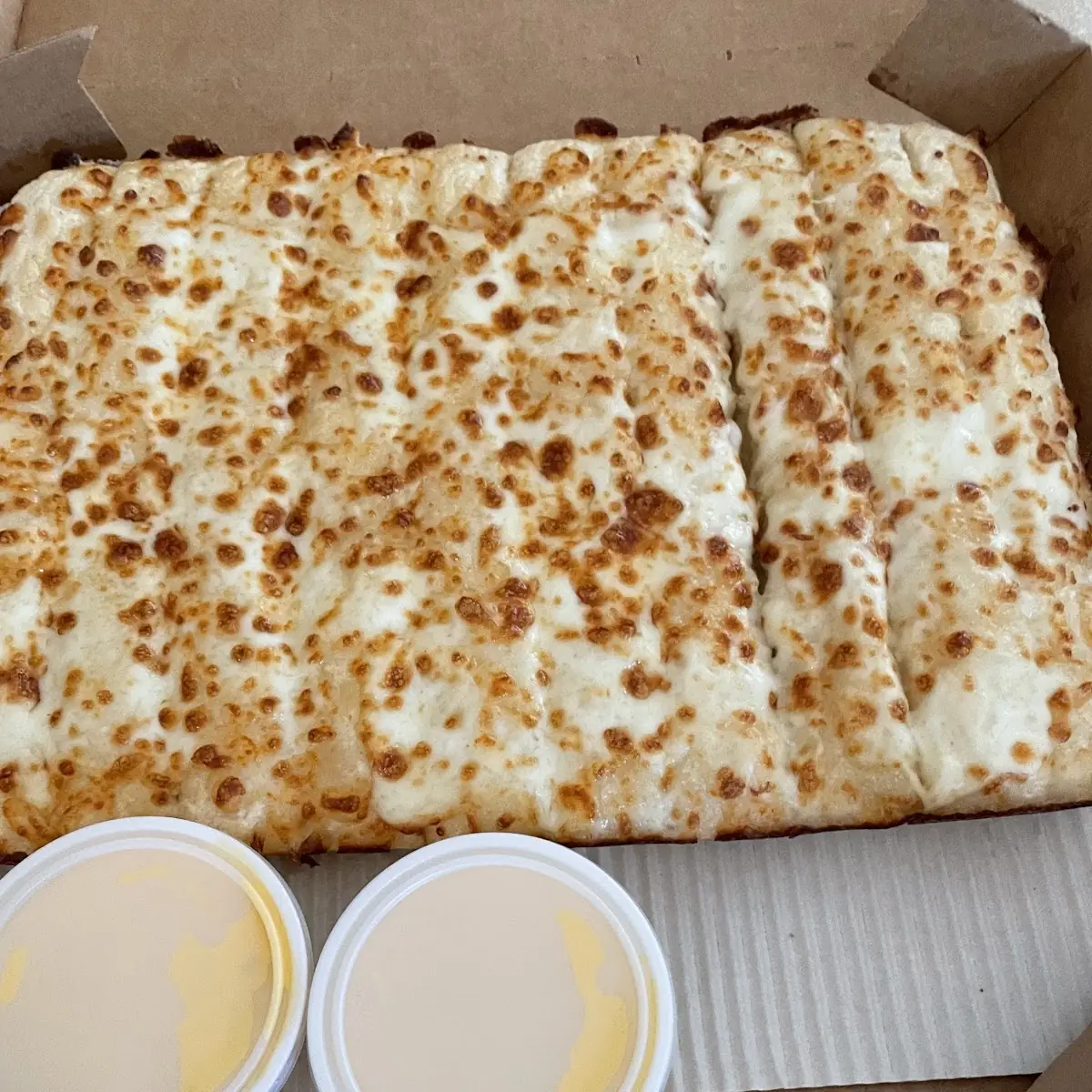 Bread with Dipping Sauce