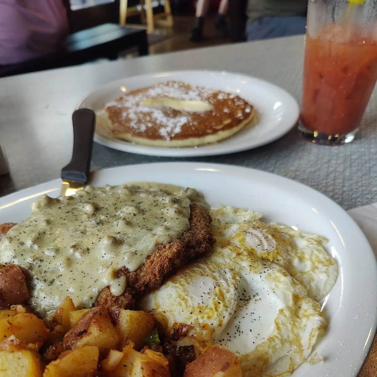 Eggs Benedict with Pancake