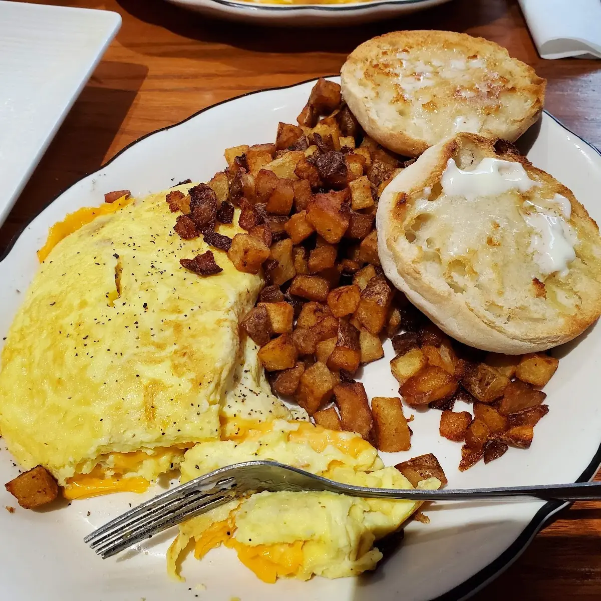Cheese Omelette with Homefries
