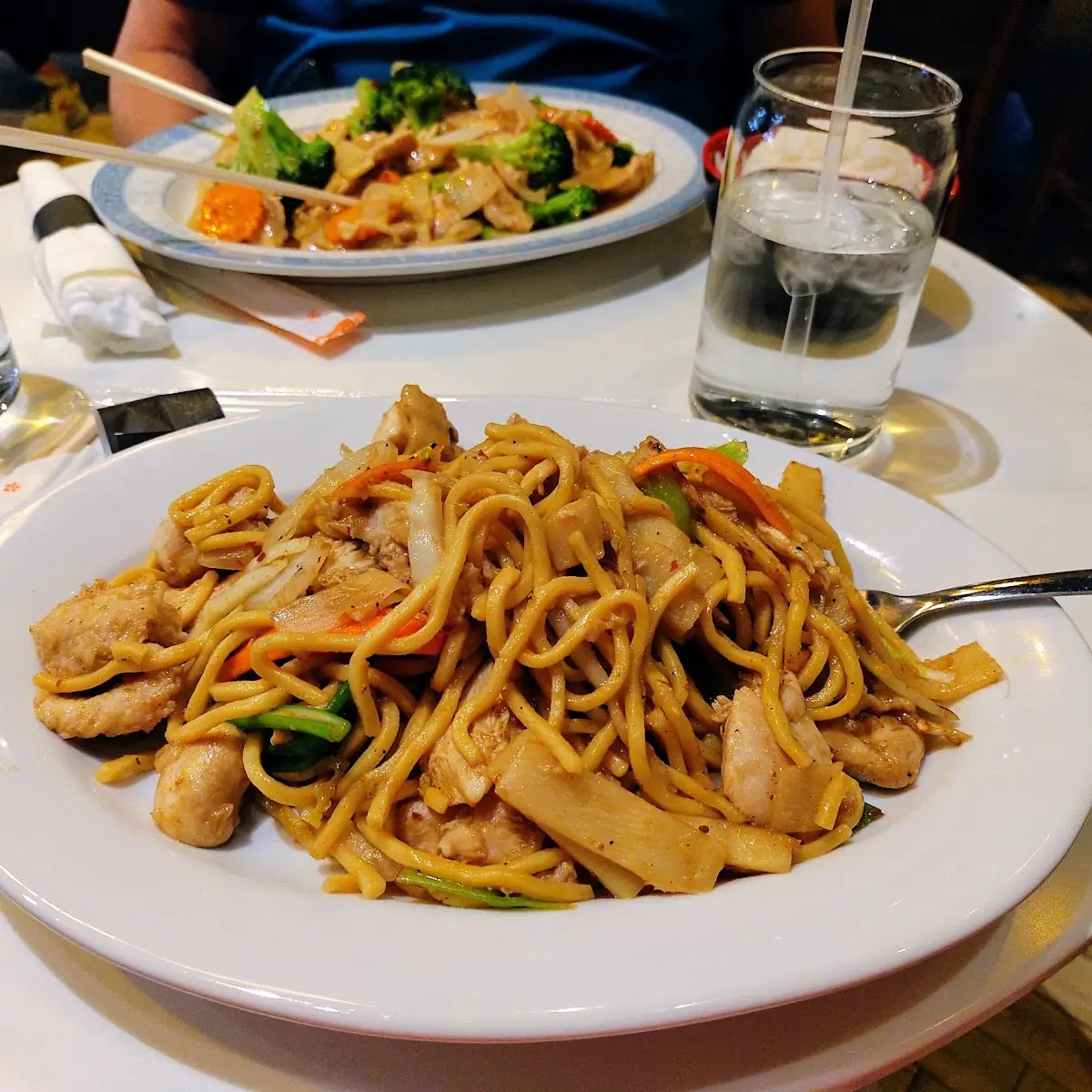 Chicken Lo Mein Noodles