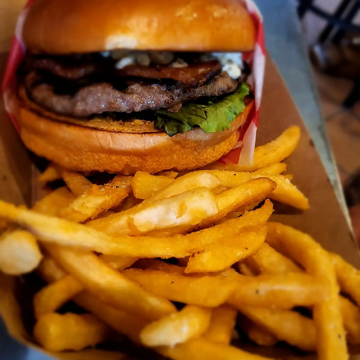 Kids Cheeseburger with Fries