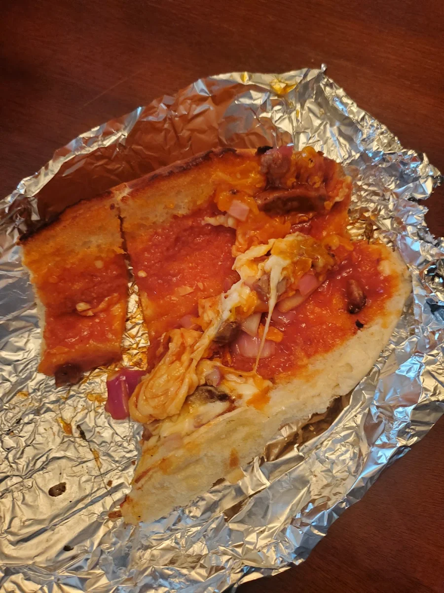 Monster Square 25"with 4lbs of wings,  Carrots , blue cheese and garlic bread & 2Ltr pop