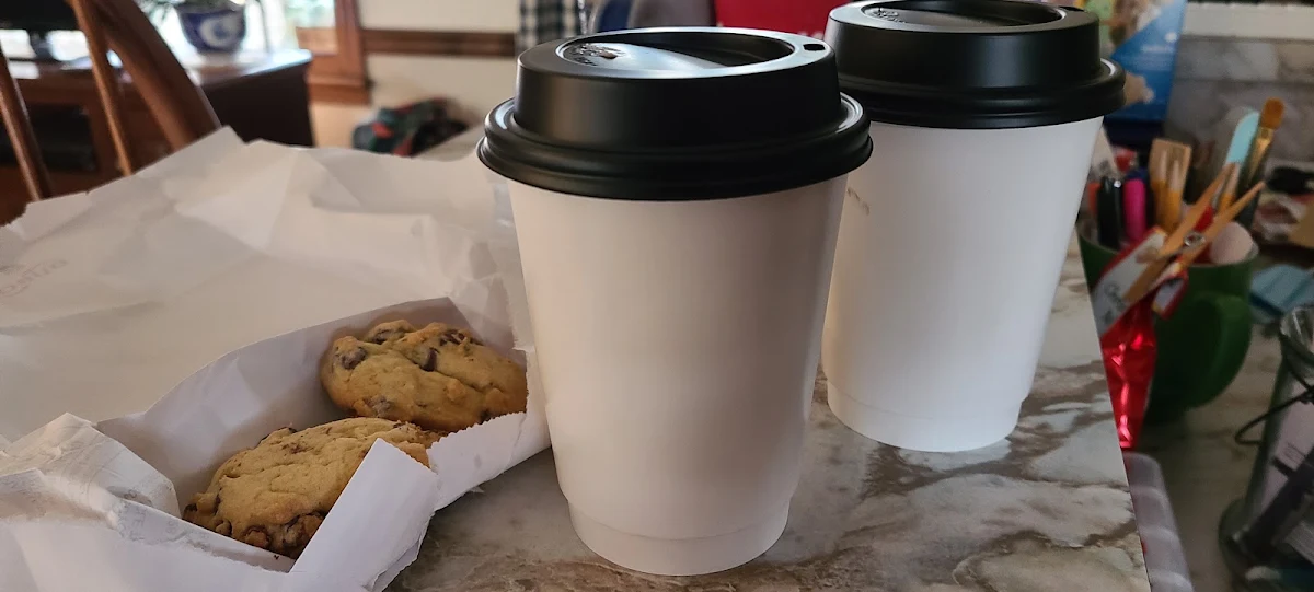 Hit Chocolate and Chocolate Chip Cookies