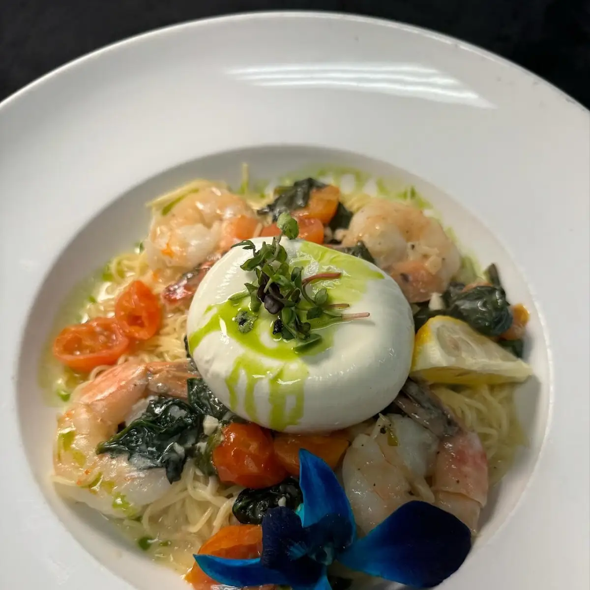Heirloom Tomato & Burrata Salad