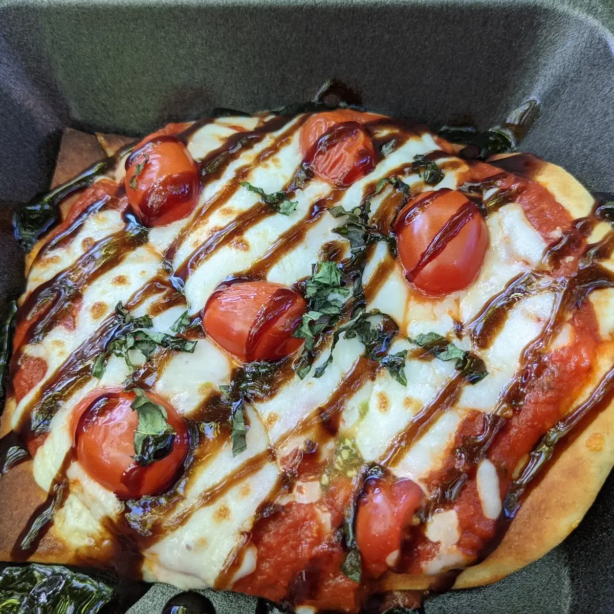 Margherita Flatbread Pizza