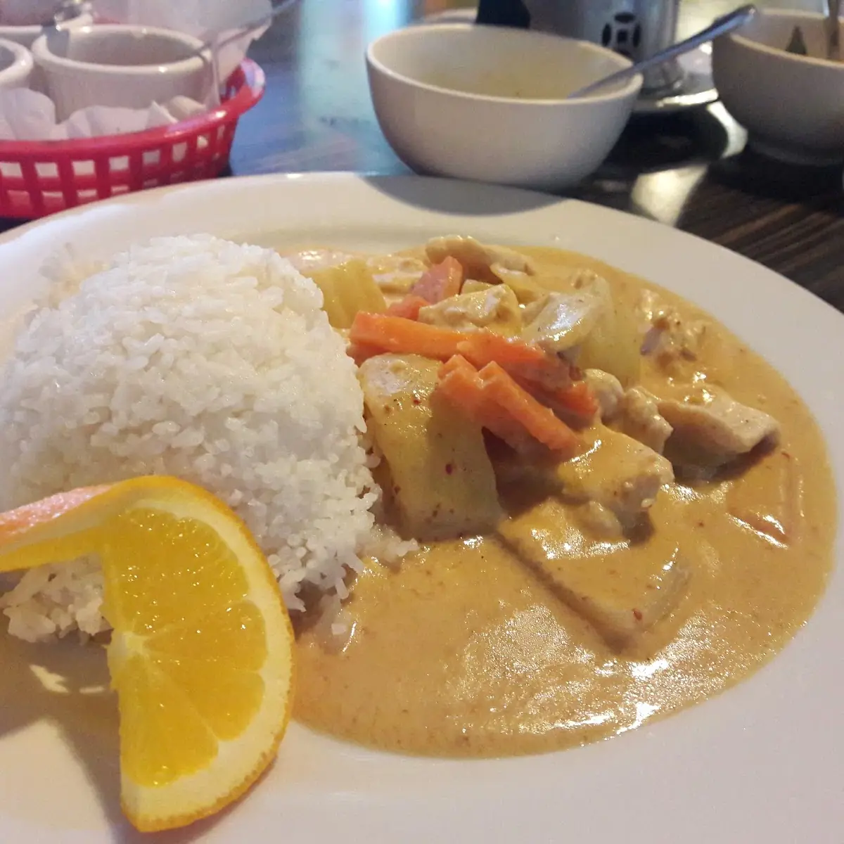 Yellow Curry Chicken Lunch Special