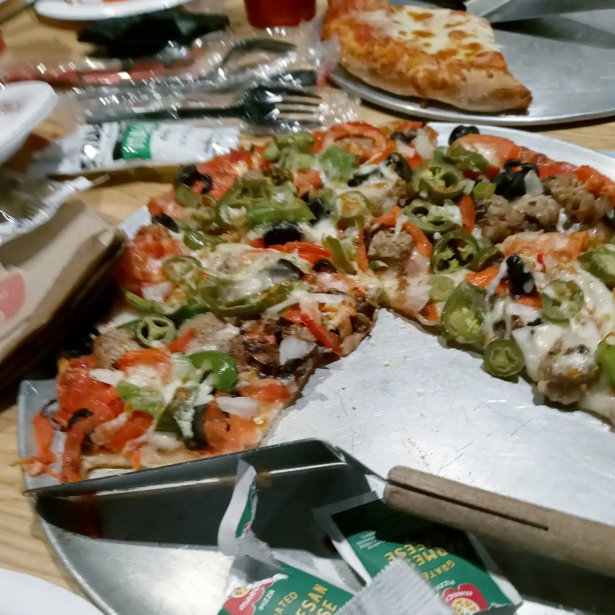 Ameat Lovers Pizza with Veggie Pizza