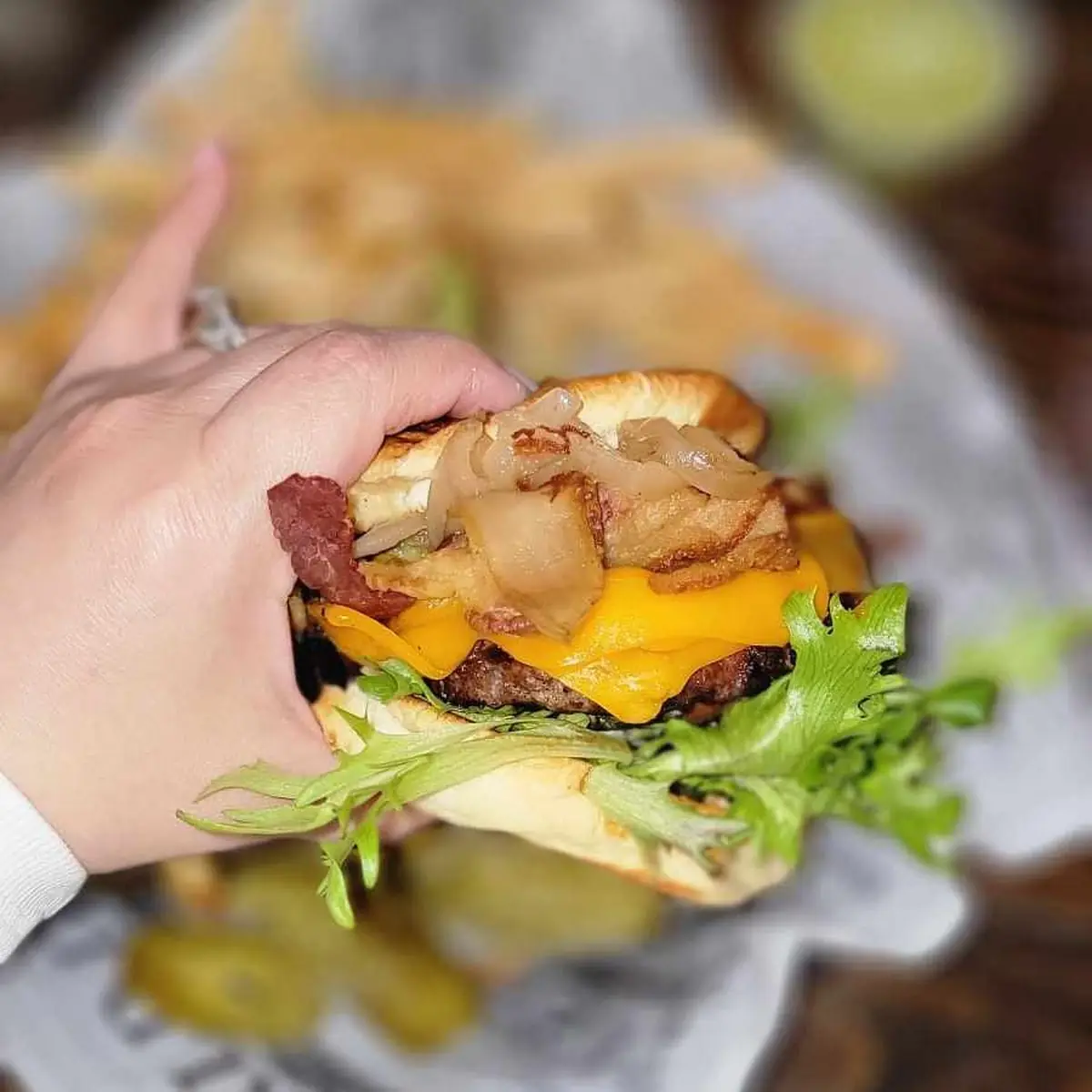 Bacon - Egg - Cheese Burger