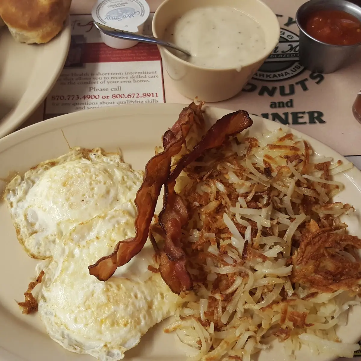 Biscuits & Gravy Plate