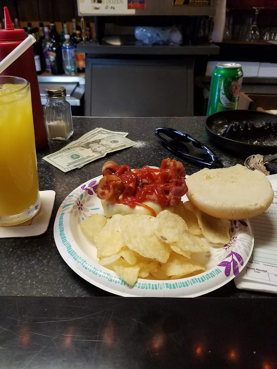 Bacon Cheeseburger and Chips