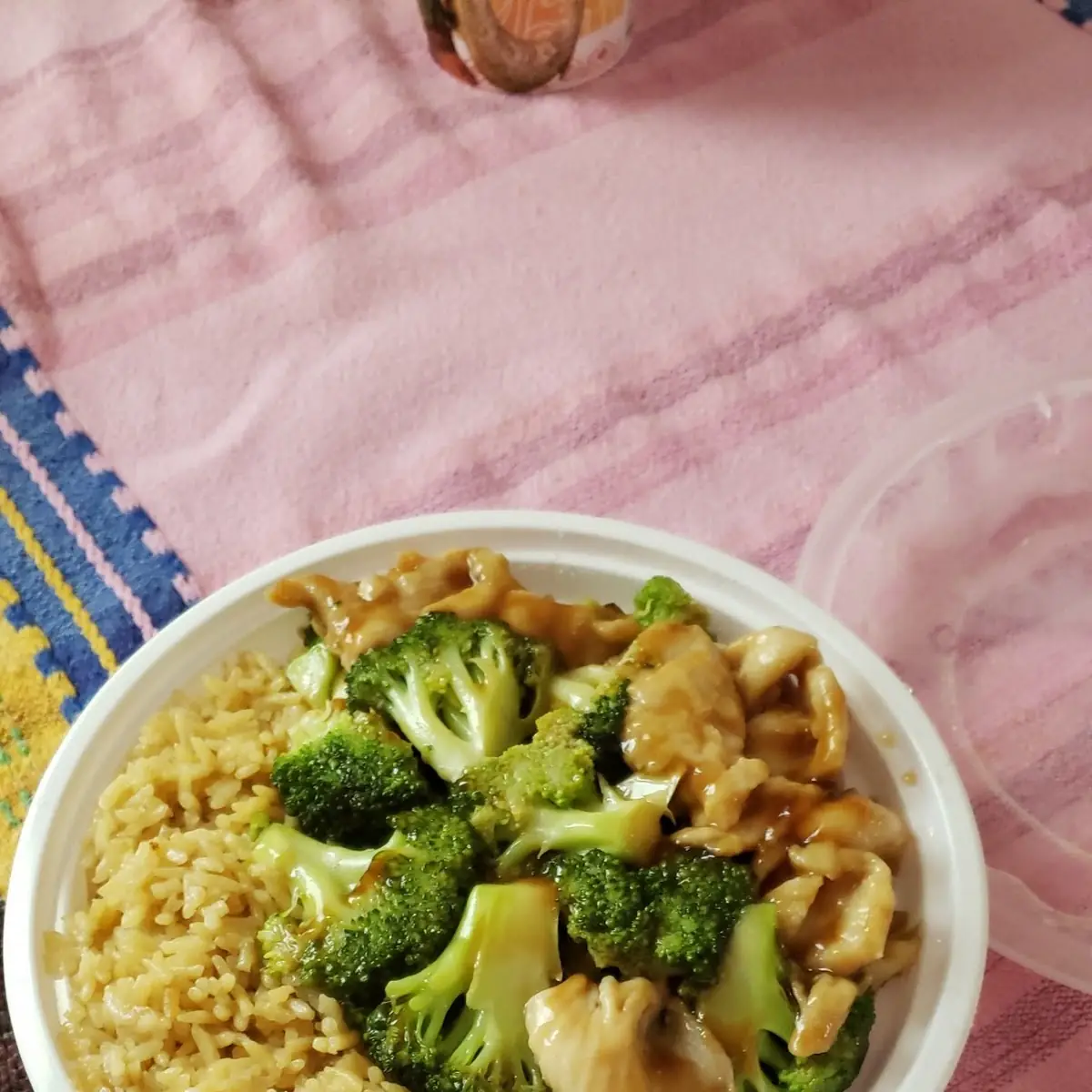 Steamed Chicken with Broccoli