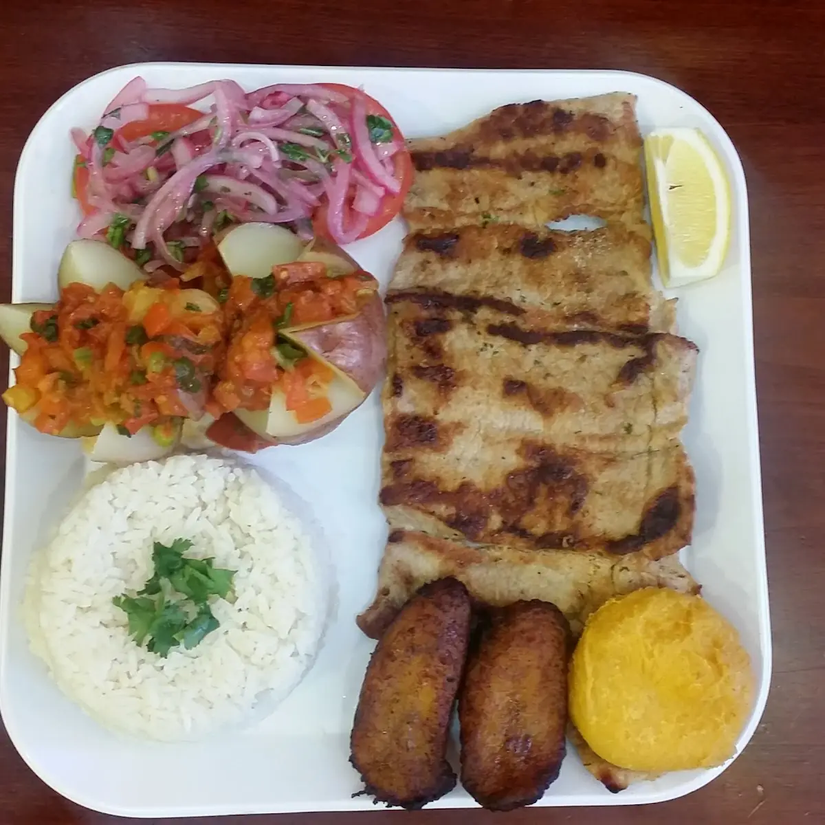 Cerdo Asado Con