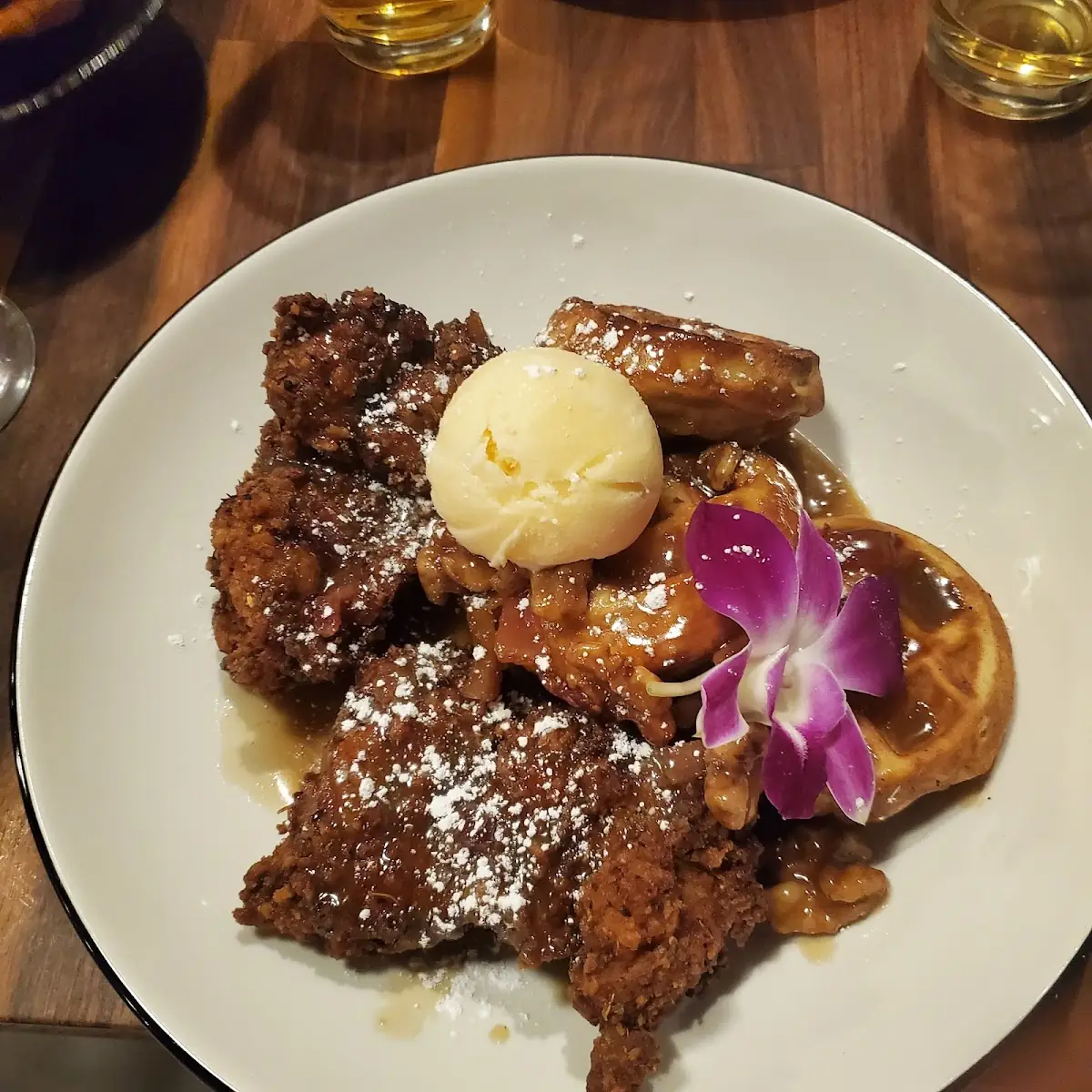 Fresh Vanilla Ice Cream with Praline