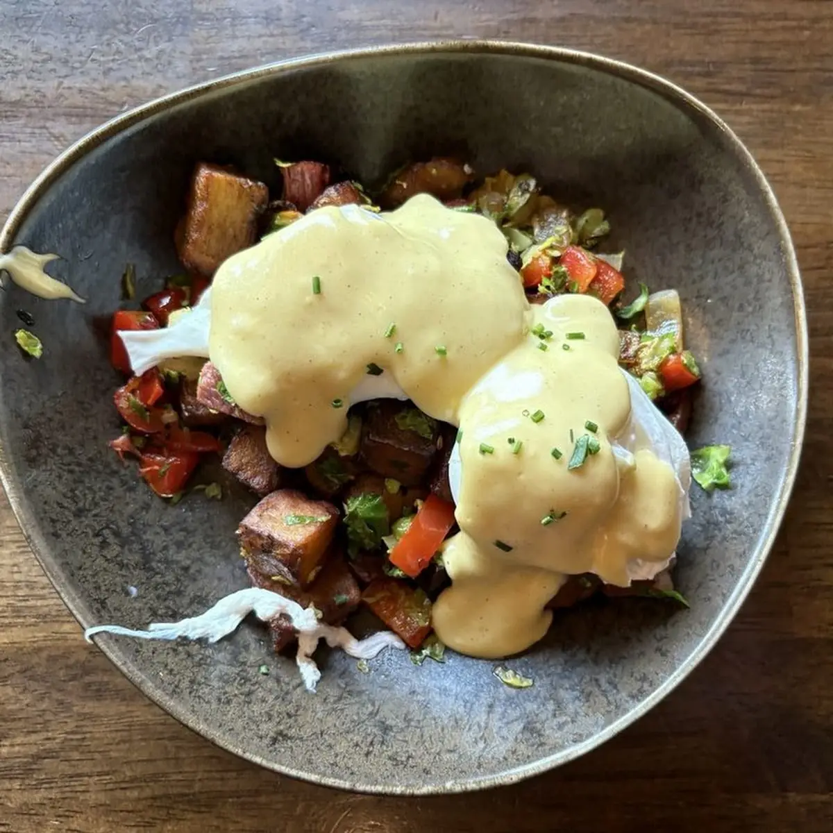 Fried Chicken Benedict GFO