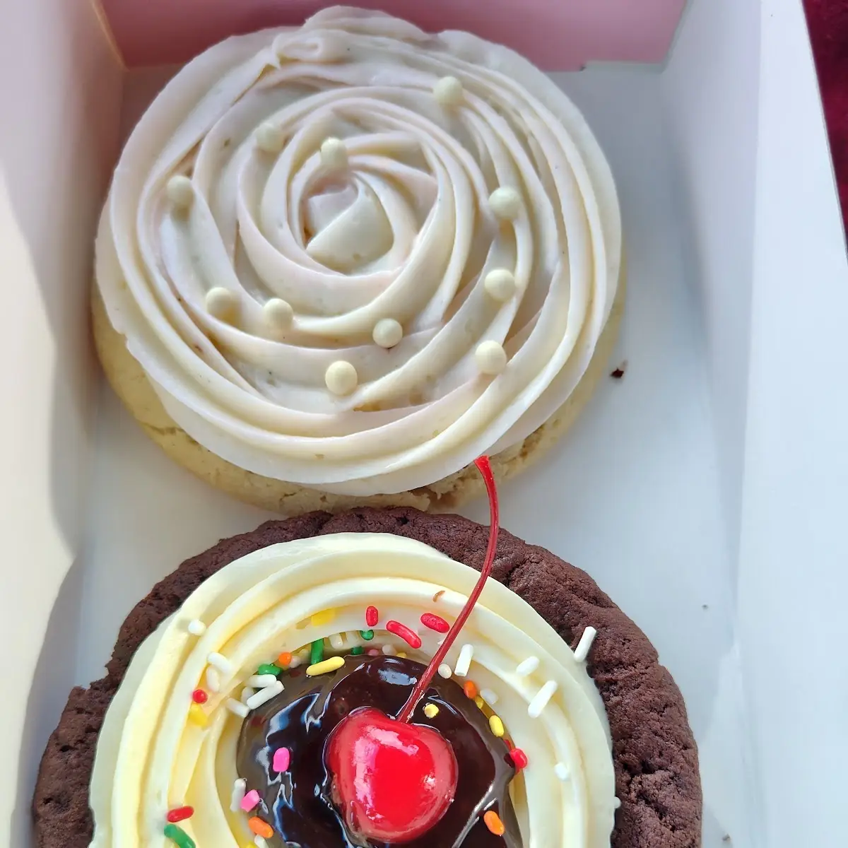 Wedding Cake Cookie & Brownie Sundae Cookie