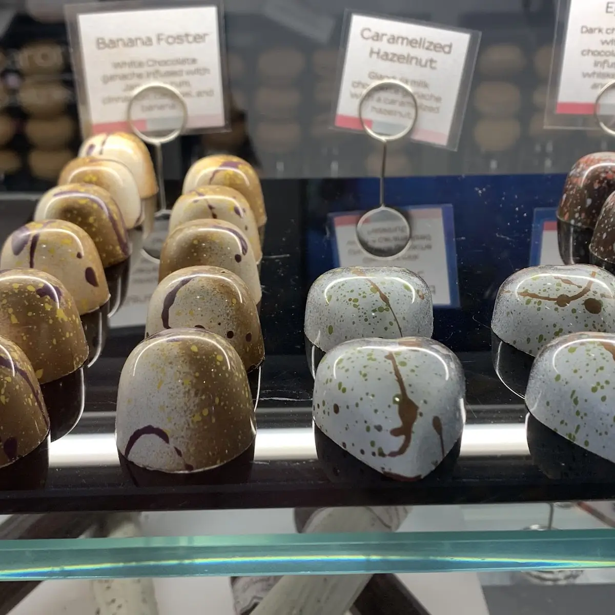 Le Macaron Doylestown Water Bottle
