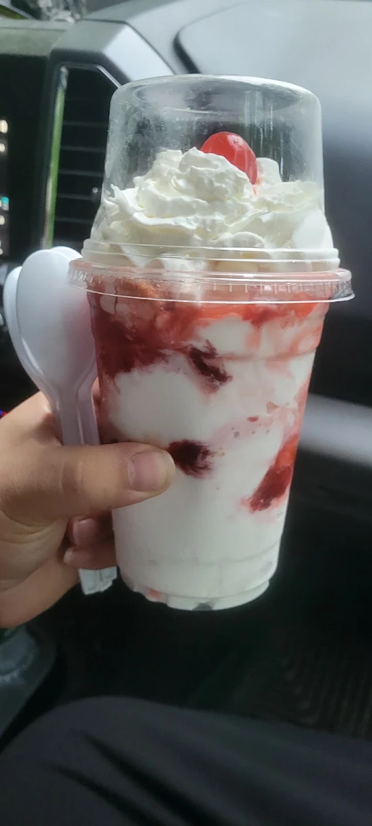Strawberry Cheesecake Sundae