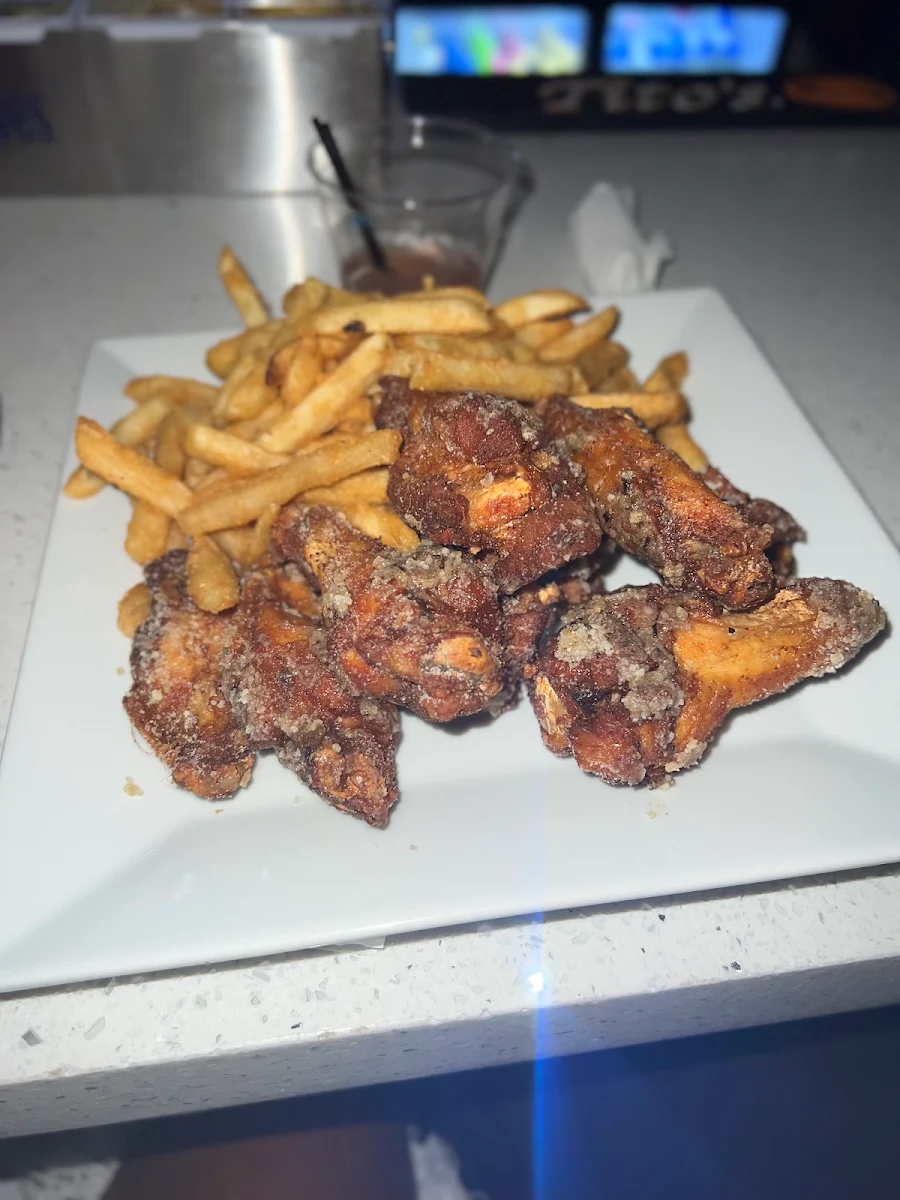 Wings (10)