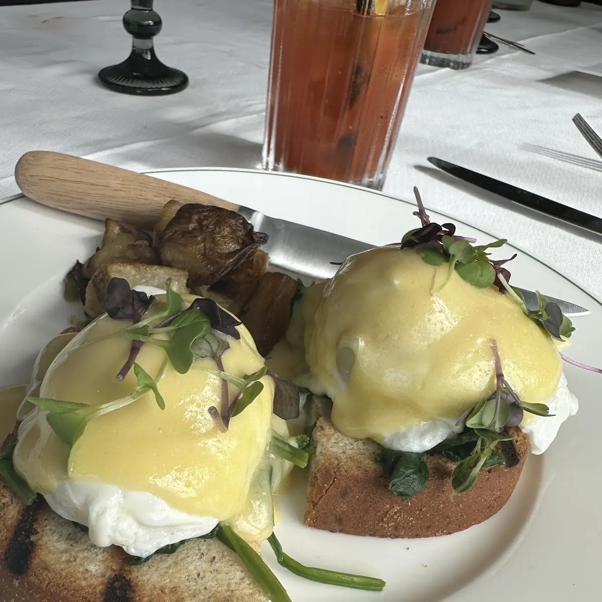 Eggs Benedict