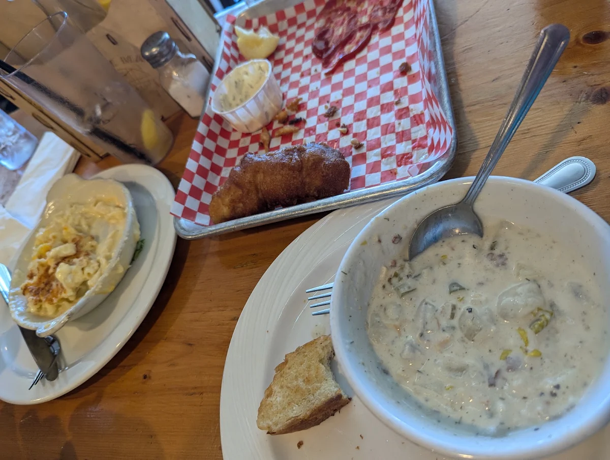 Fish &Chips Clam Chowder