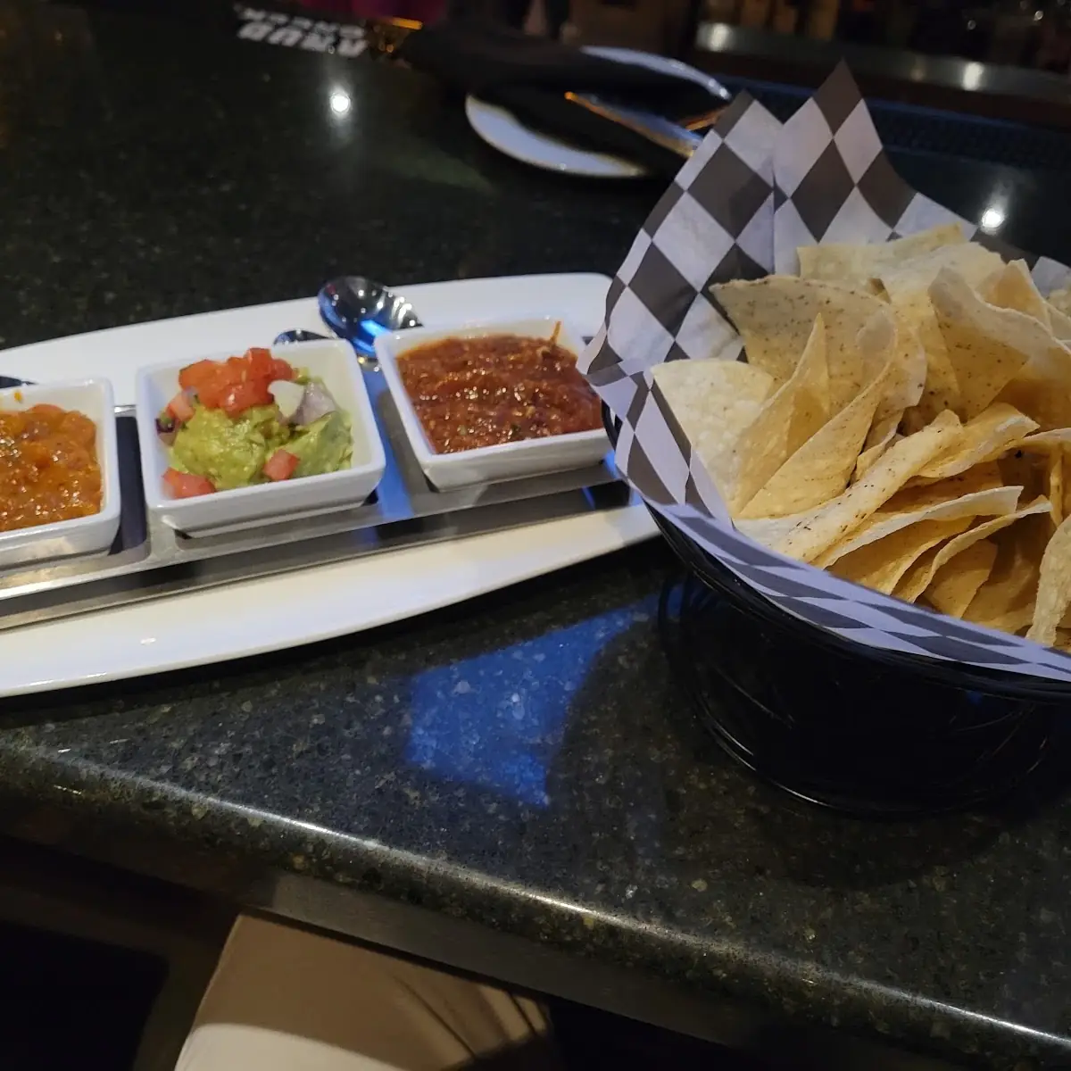 Guacamole & Chips