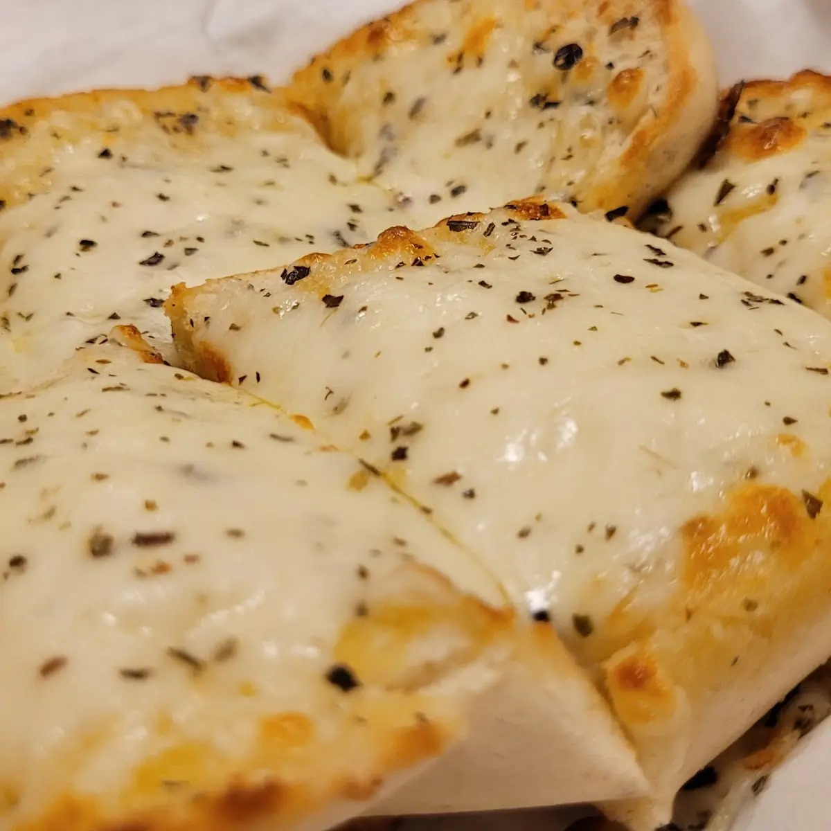 Garlic Bread Mozzarella Cheese