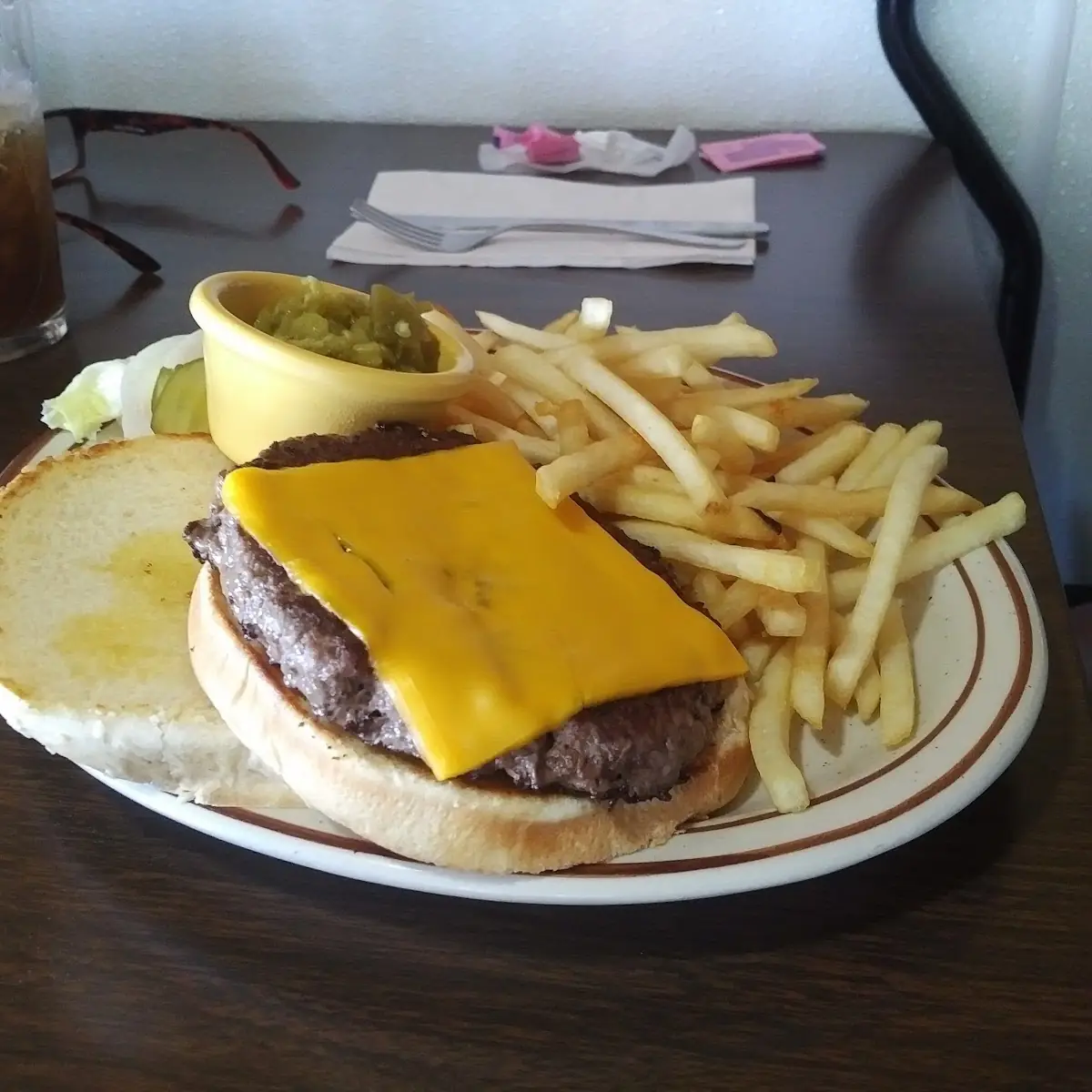 Cheese Burger Deluxe with Fries with Cheese