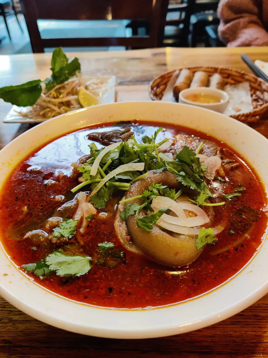 Hot and Spicy Beef and Pork-Bun Bo Hue