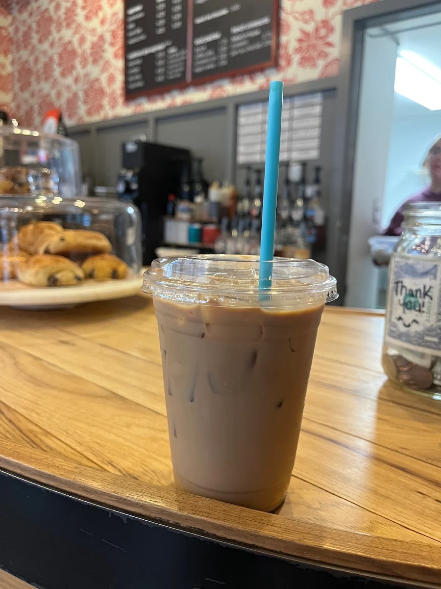 Iced Mocha Latte with Whole Milk