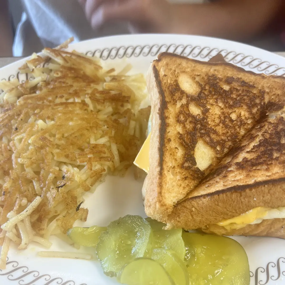 Bacon Egg Cheese Sandwich with Hashbrowns