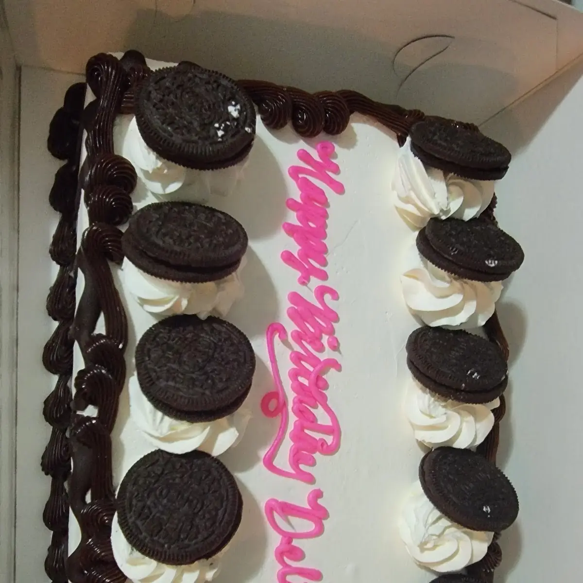 Oreo Cookie ½ Sheet Cake