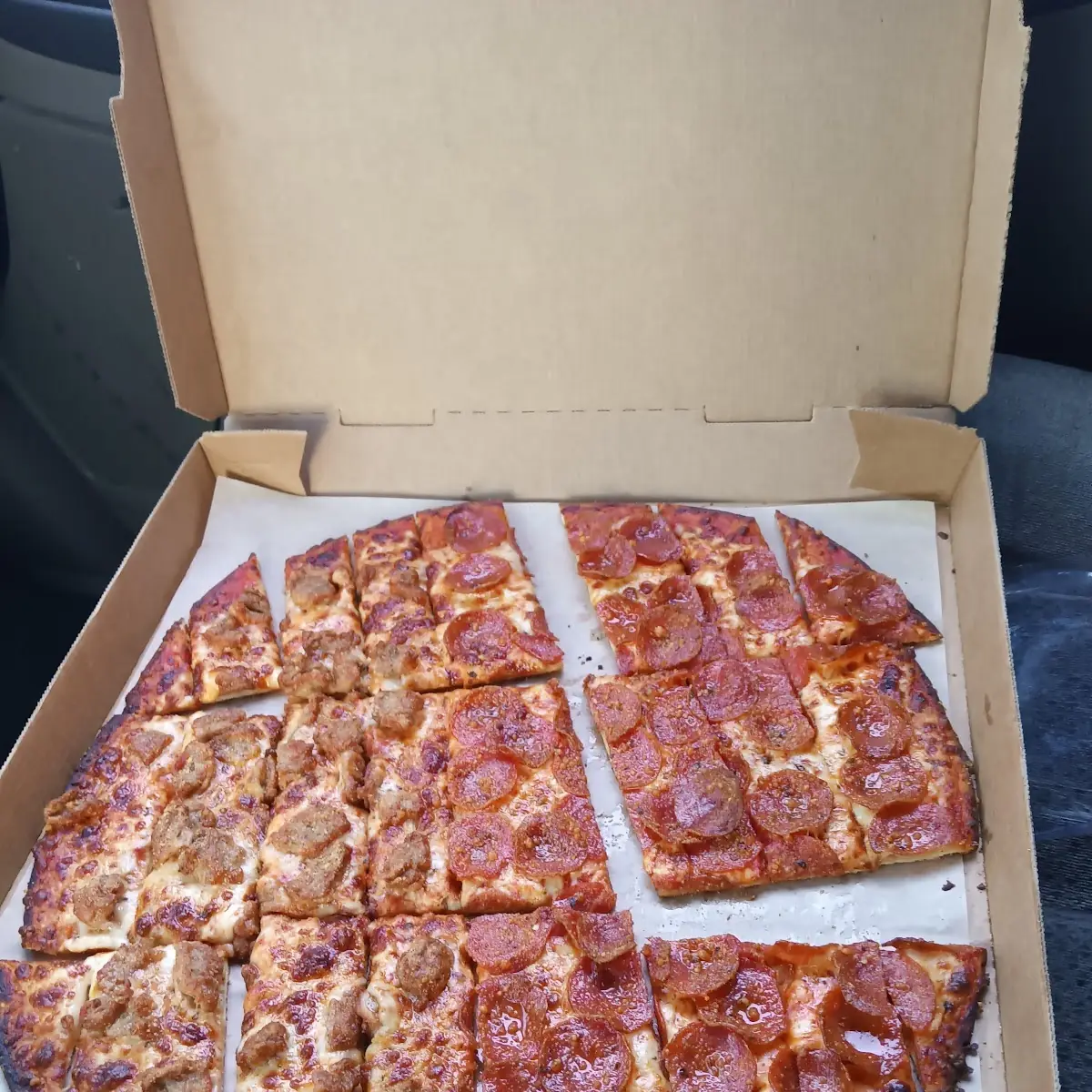 Half Sausage Pizza Half Pepperoni Pizza Light Sauce Well Done Bake