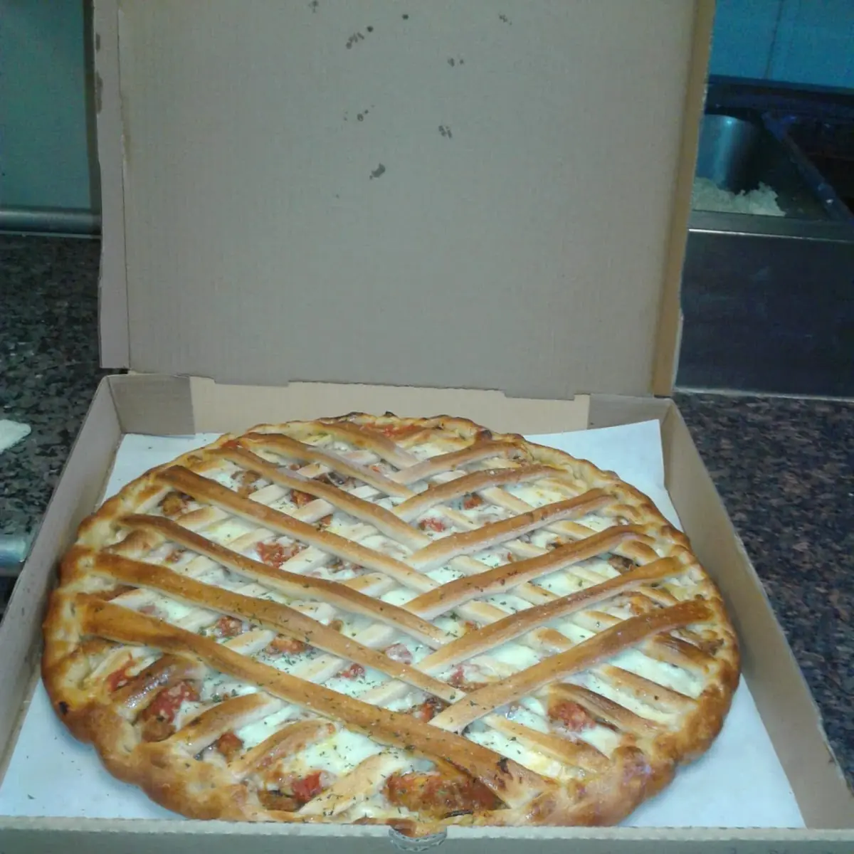 ckn Parmigiana Stuff Pizza