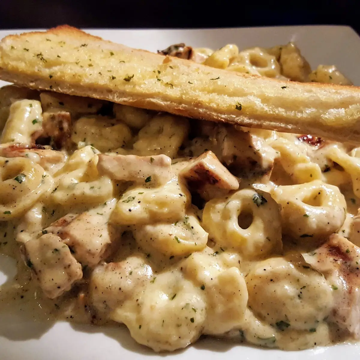 Chicken Tortellini Alfredo