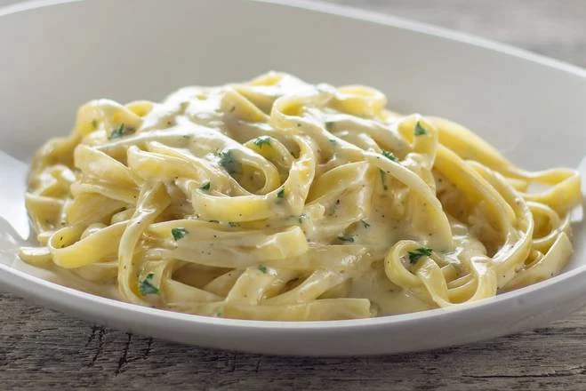 Fettucine Alfredo, Aquila Restaurant