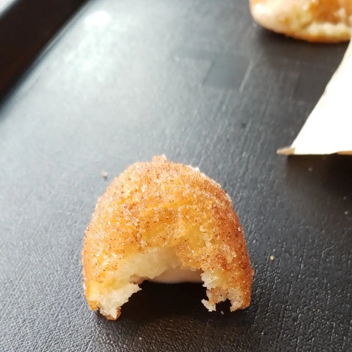 Cinnamon Bun Maska