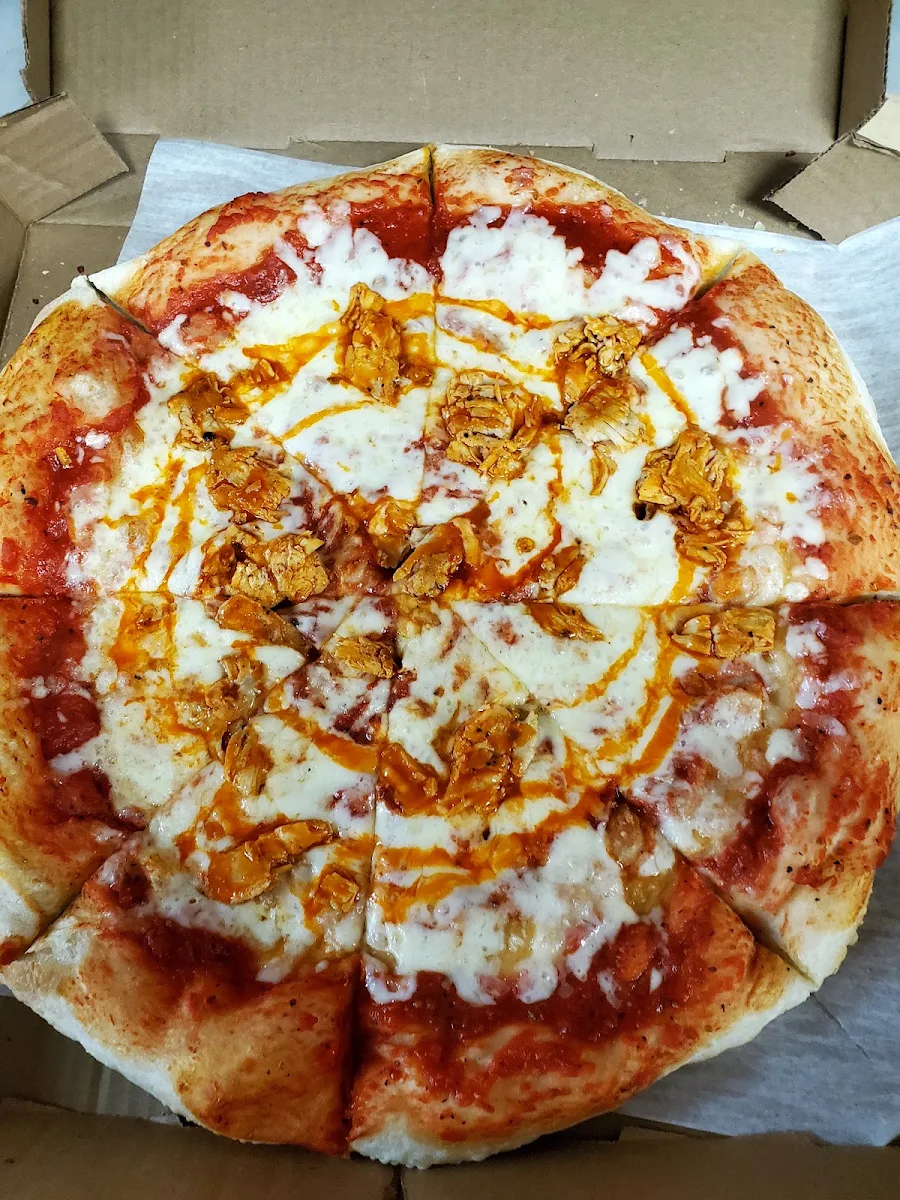 Medium Buffalo Chicken Pizza