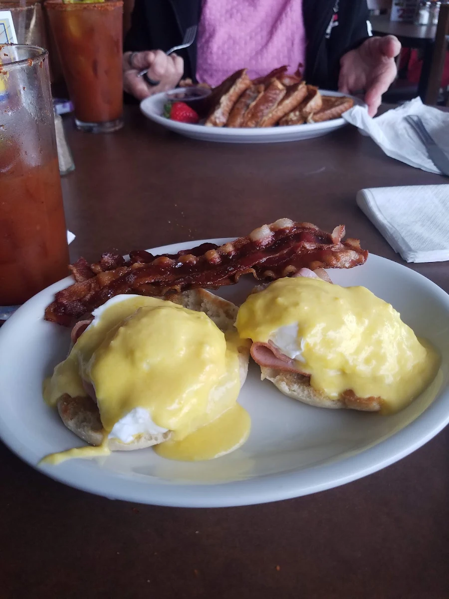 Eggs Benedict